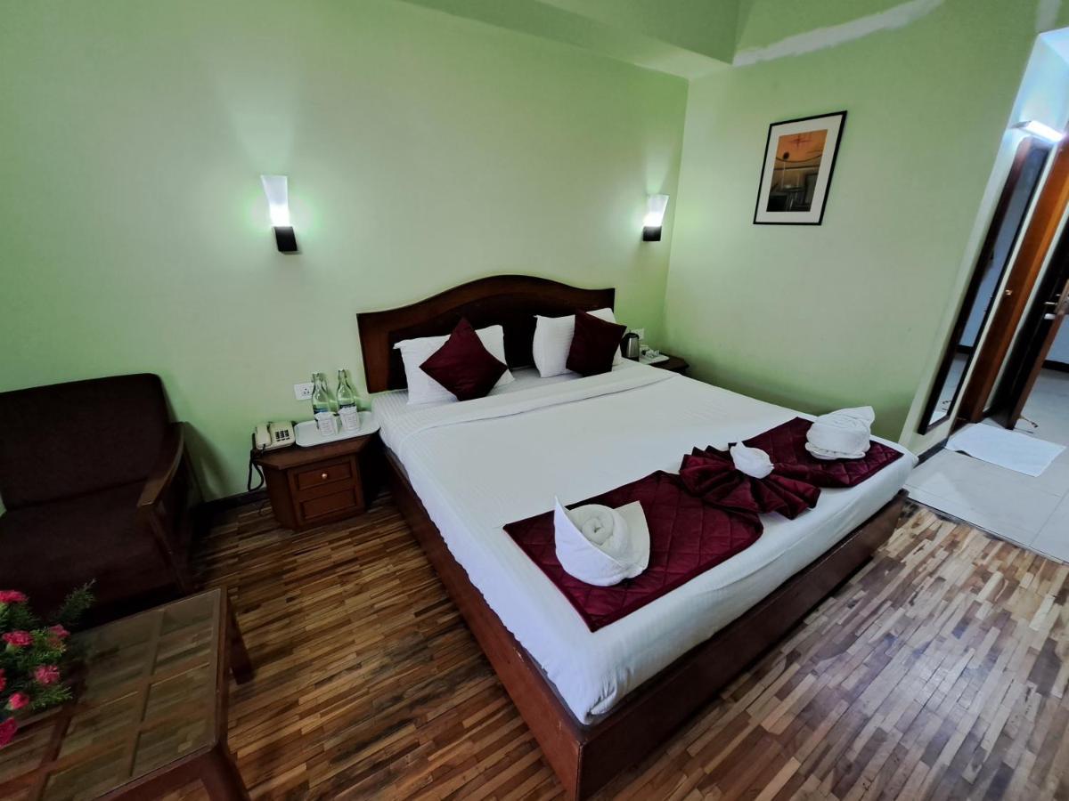 Hotel Preethi Classic Towers Udagamandalam Exterior photo