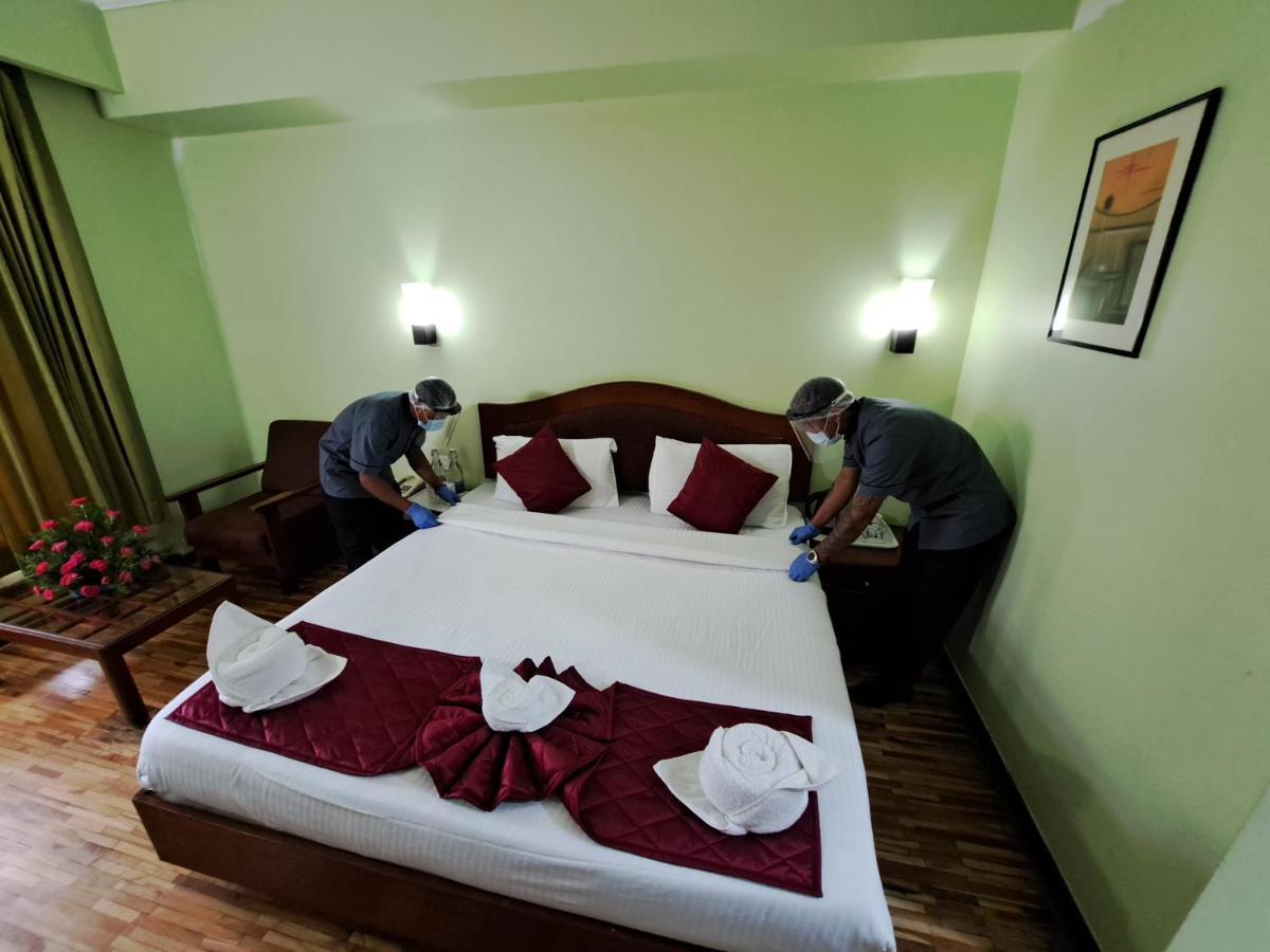 Hotel Preethi Classic Towers Udagamandalam Exterior photo