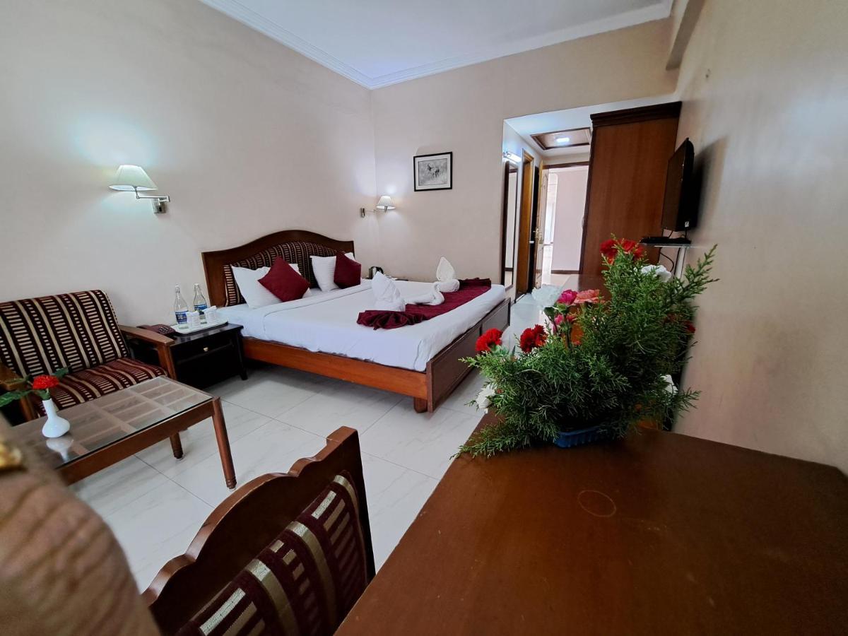 Hotel Preethi Classic Towers Udagamandalam Exterior photo