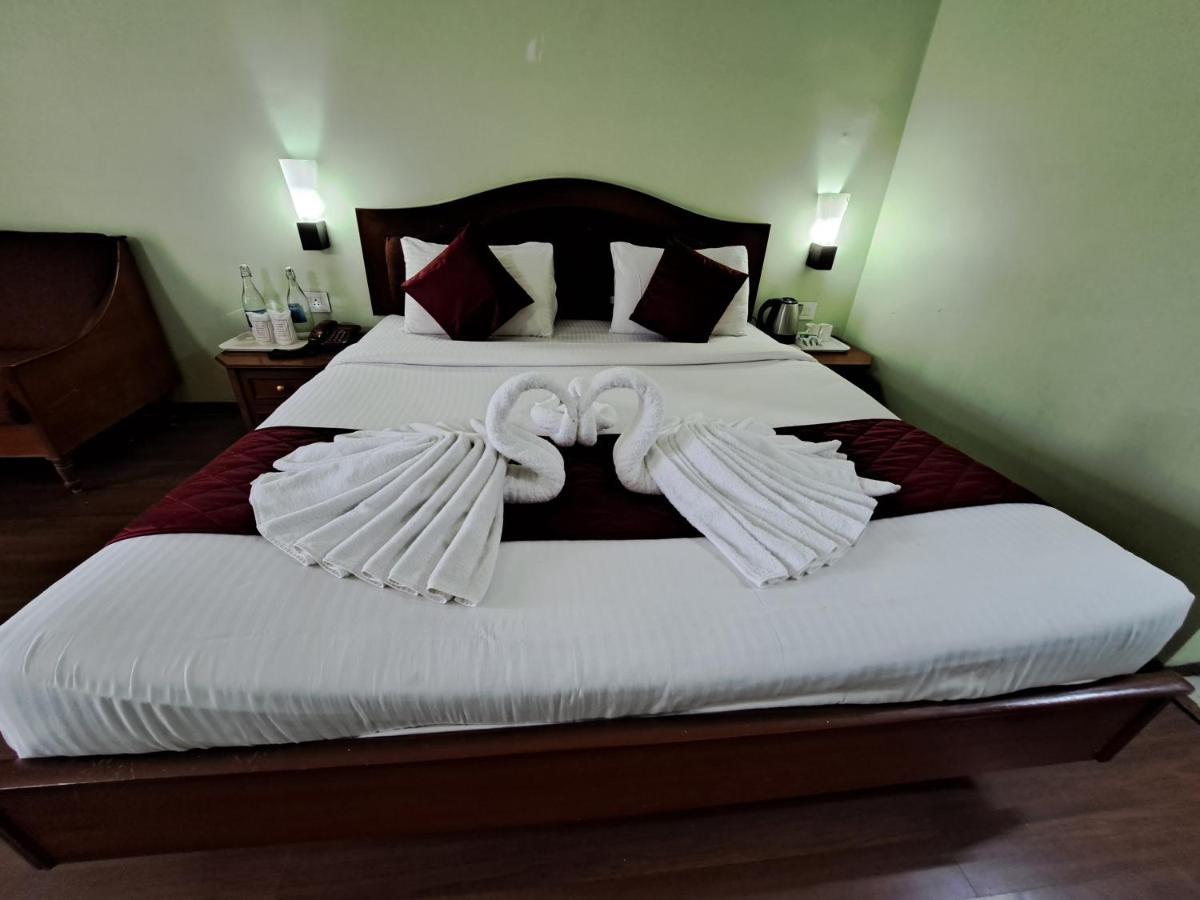 Hotel Preethi Classic Towers Udagamandalam Exterior photo
