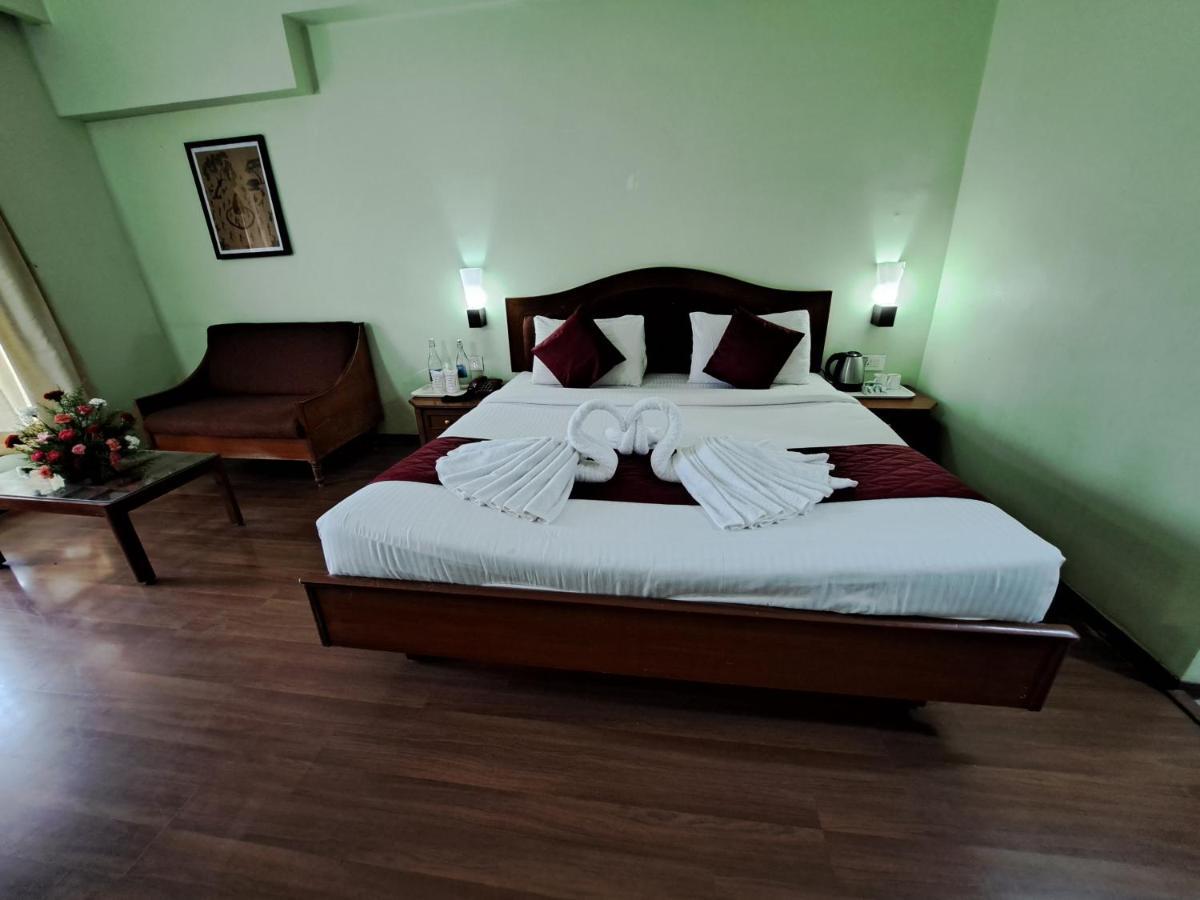 Hotel Preethi Classic Towers Udagamandalam Exterior photo