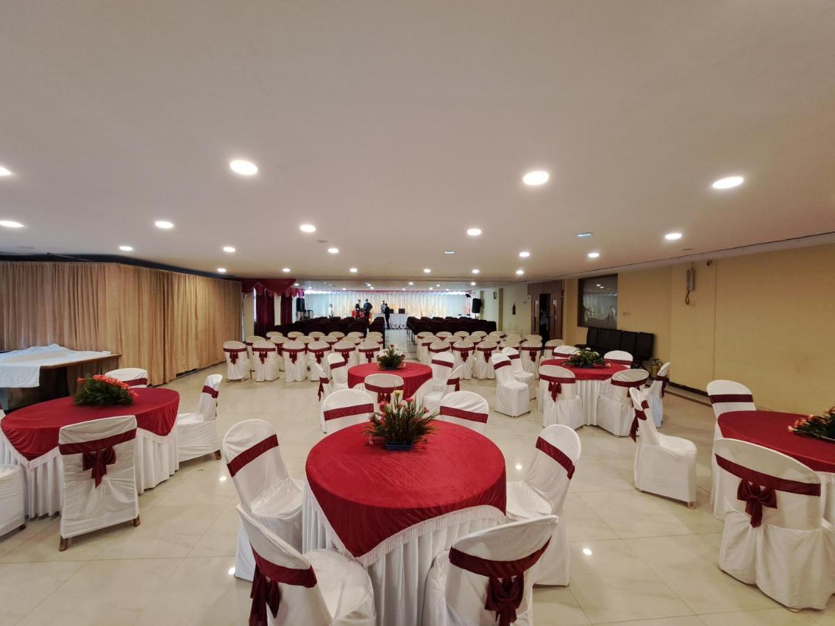 Hotel Preethi Classic Towers Udagamandalam Exterior photo
