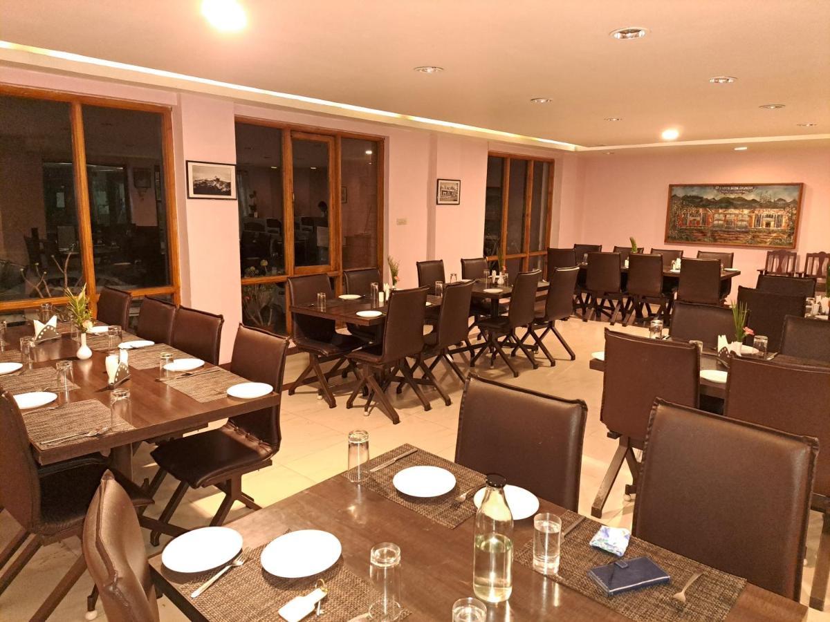 Hotel Preethi Classic Towers Udagamandalam Exterior photo