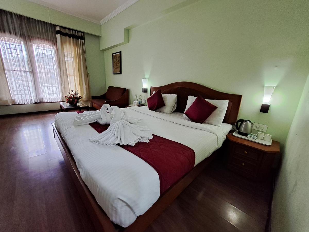 Hotel Preethi Classic Towers Udagamandalam Exterior photo