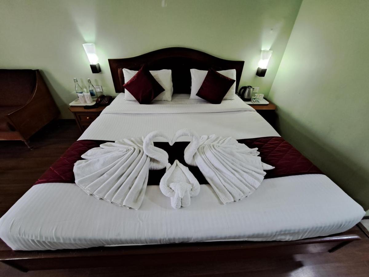 Hotel Preethi Classic Towers Udagamandalam Exterior photo