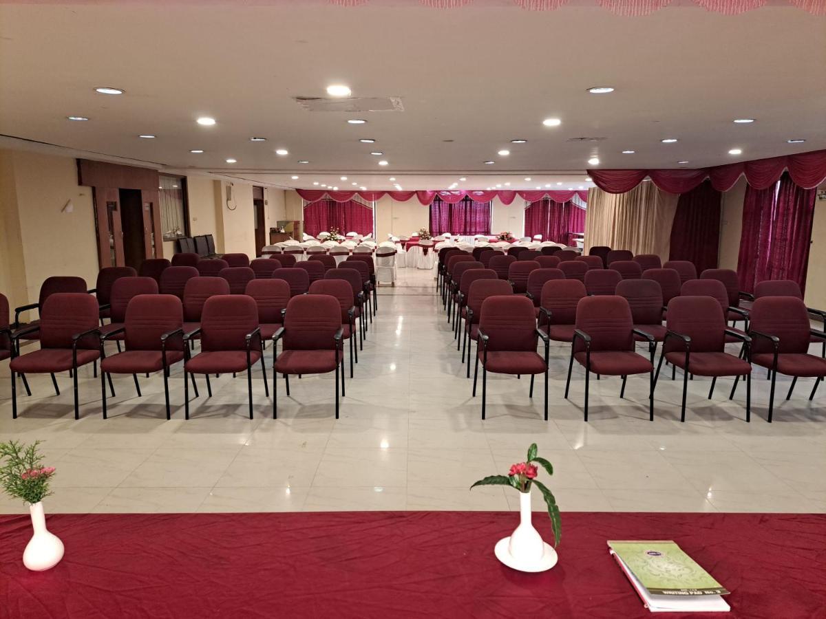 Hotel Preethi Classic Towers Udagamandalam Exterior photo